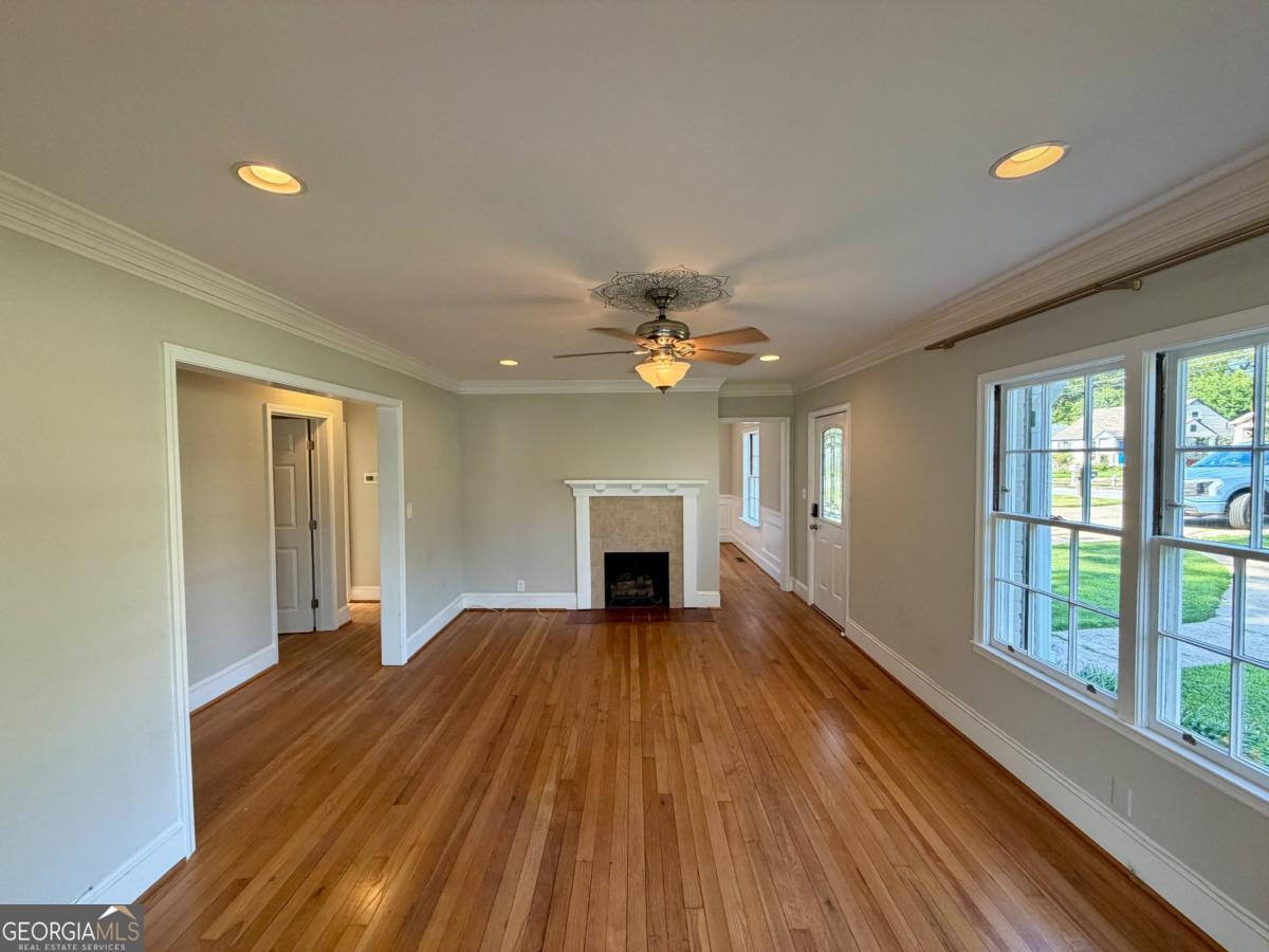 3194 Oakdale Road Hapeville, GA 30354 - Photo 5 of 29