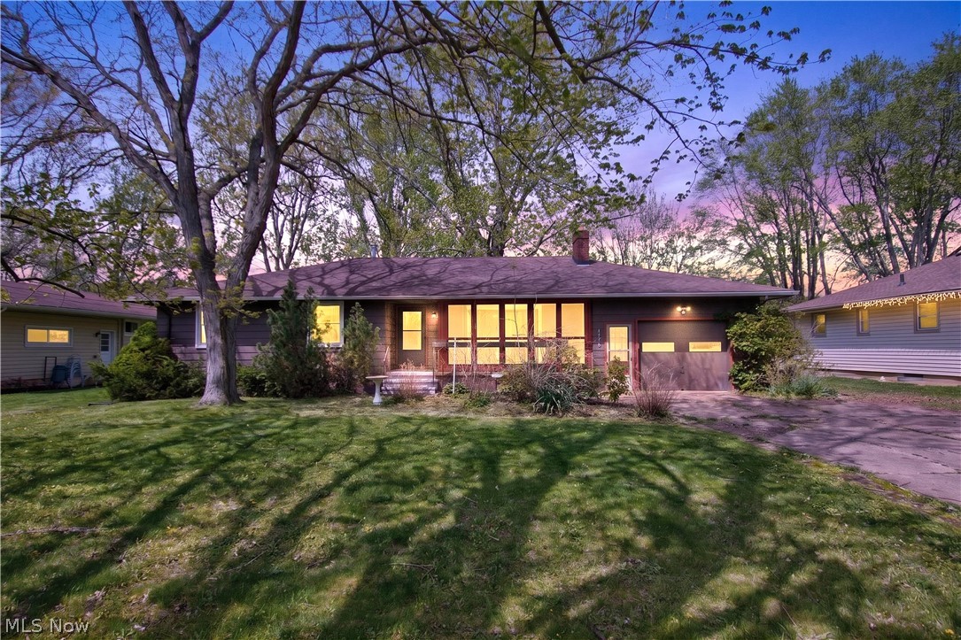 39568 Carol Lane Elyria, OH 44035 - Photo 2 of 41