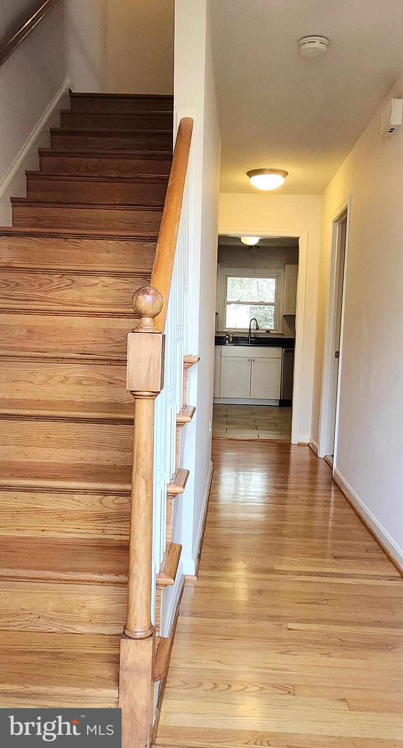 455 Ridgemore Street Fredericksburg, VA 22405 - Photo 2 of 15 Hallway