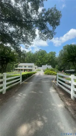 $1,400,000 | 2412 Hampden Row, Rockville, VA 23146