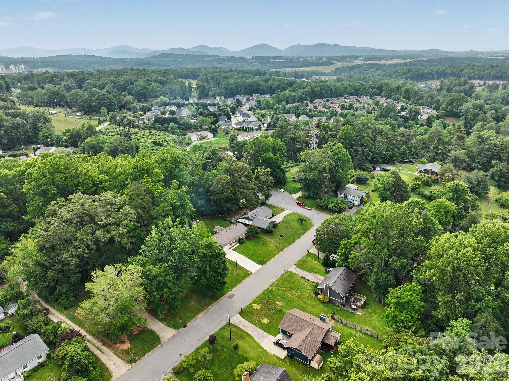 21 Glen Meadows Road Arden, NC 28704 - Photo 34 of 35