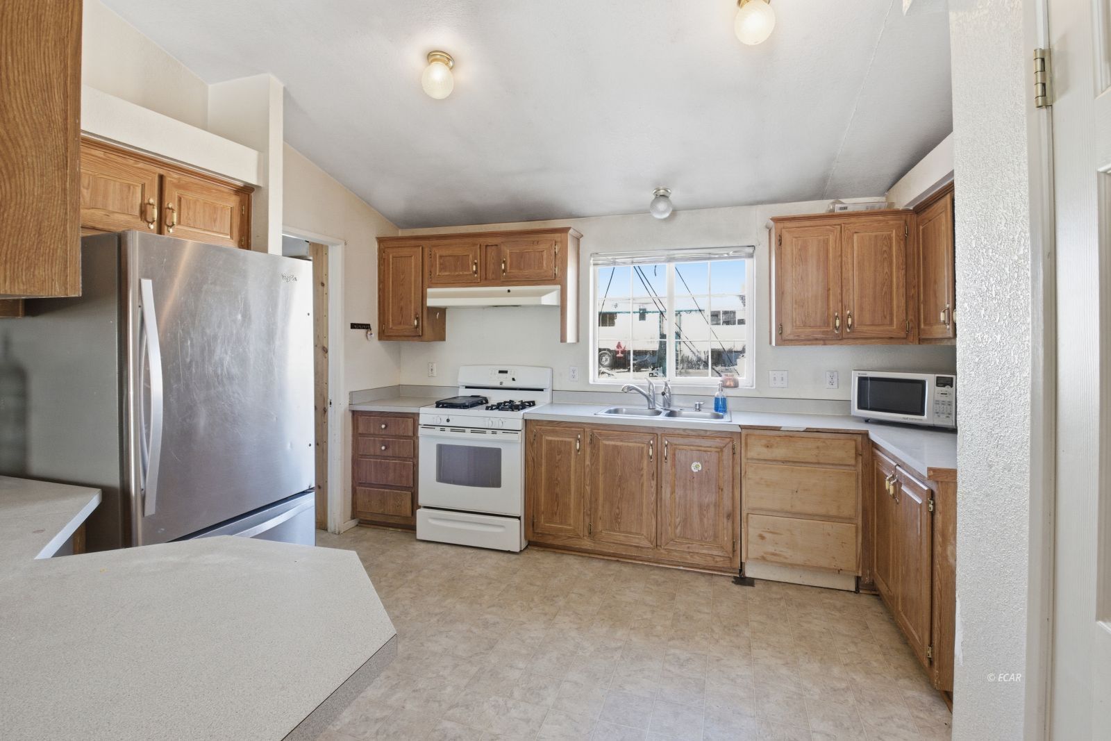 902 Spring Valley Parkway Spring Creek, NV 89815 - Photo 10 of 37 Gallery Image 10