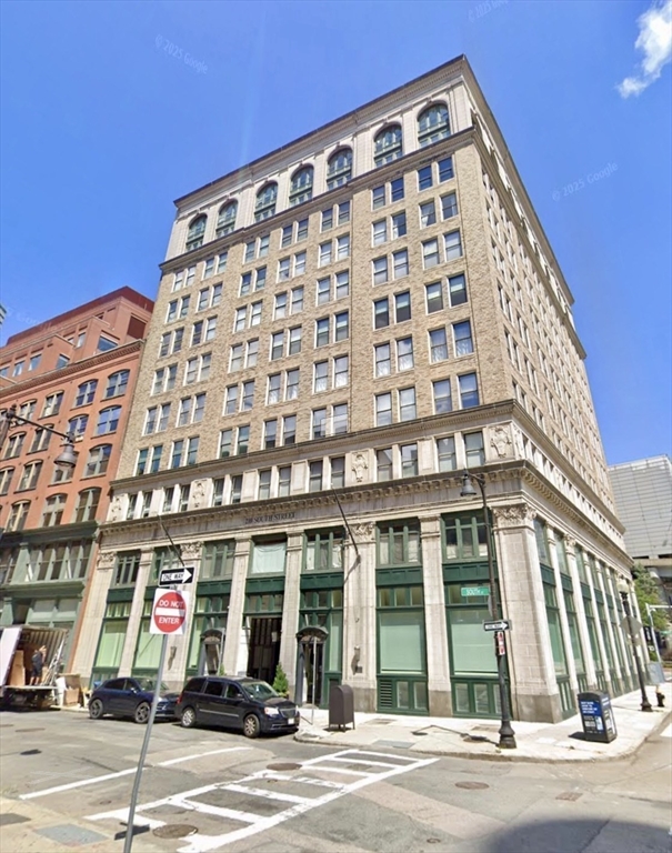 210 South Street, Unit 113 Boston, MA 02111 - Photo 7 of 17 front view of a building