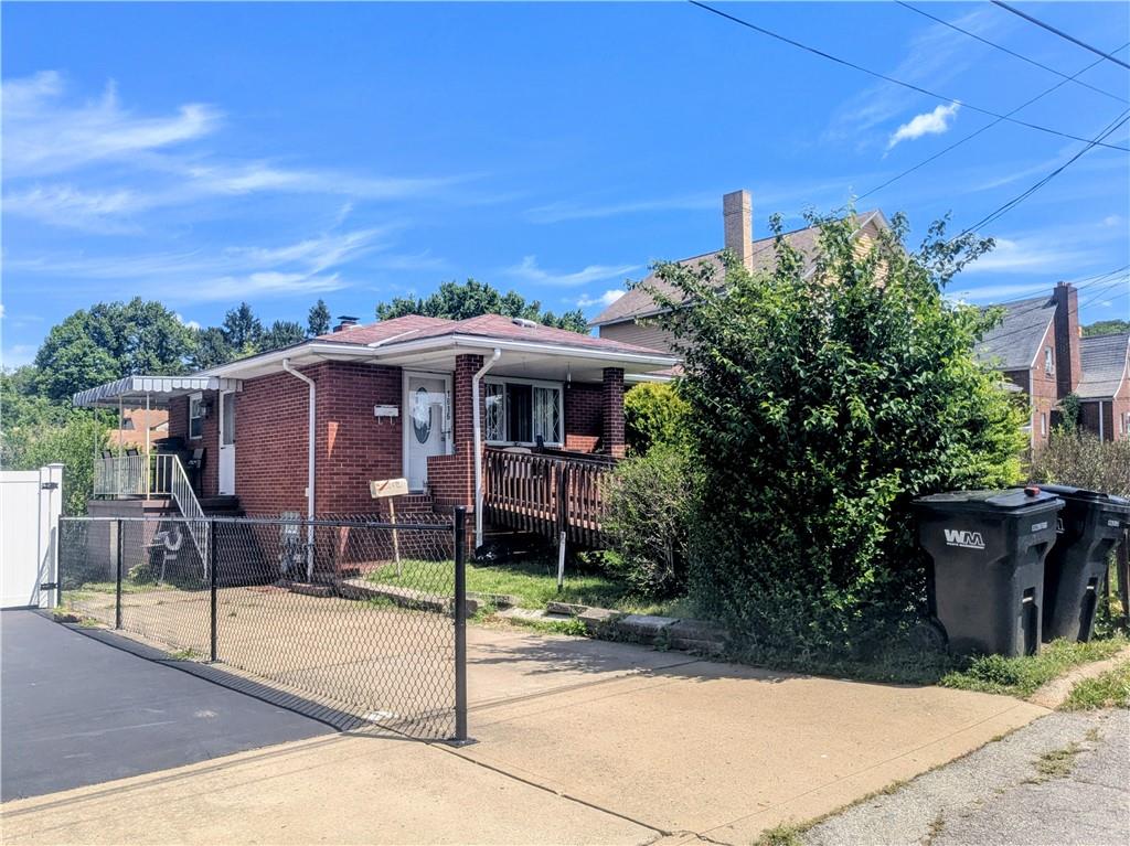 1816 Filmore Street Aliquippa, PA 15001 - Photo 3 of 23