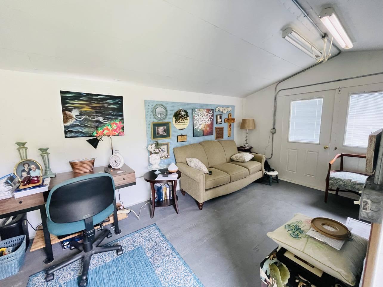 8888 Southeast 67th Way Okeechobee, FL 34974 - Photo 19 of 21 403607002_366992019026800_50055857032036