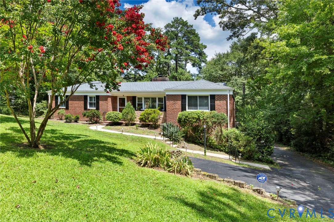 7644 Cherokee Road Richmond, VA 23225 - Photo 2 of 31 Single story home featuring brick siding, a front