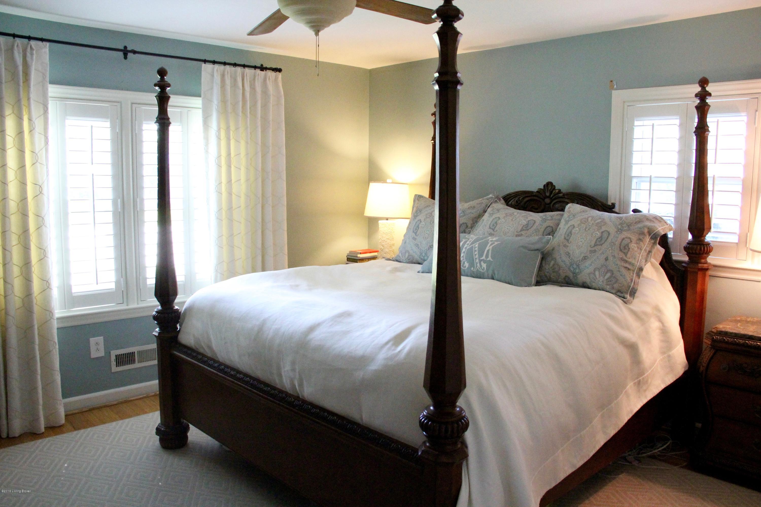 619 Indian Ridge Road Louisville, KY 40207 - Photo 15 of 38 Bedroom