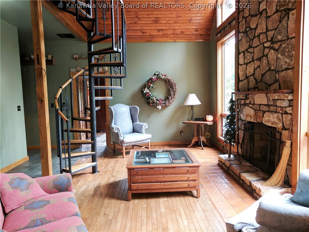 12193 Sandhill Road Point Pleasant, WV 25550 - Photo 5 of 29 Gallery Image 5