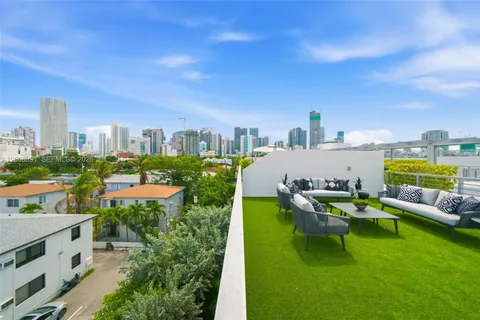 $1,169,000 | 545 Southwest 11th Street, Unit 308, Miami, FL 33129