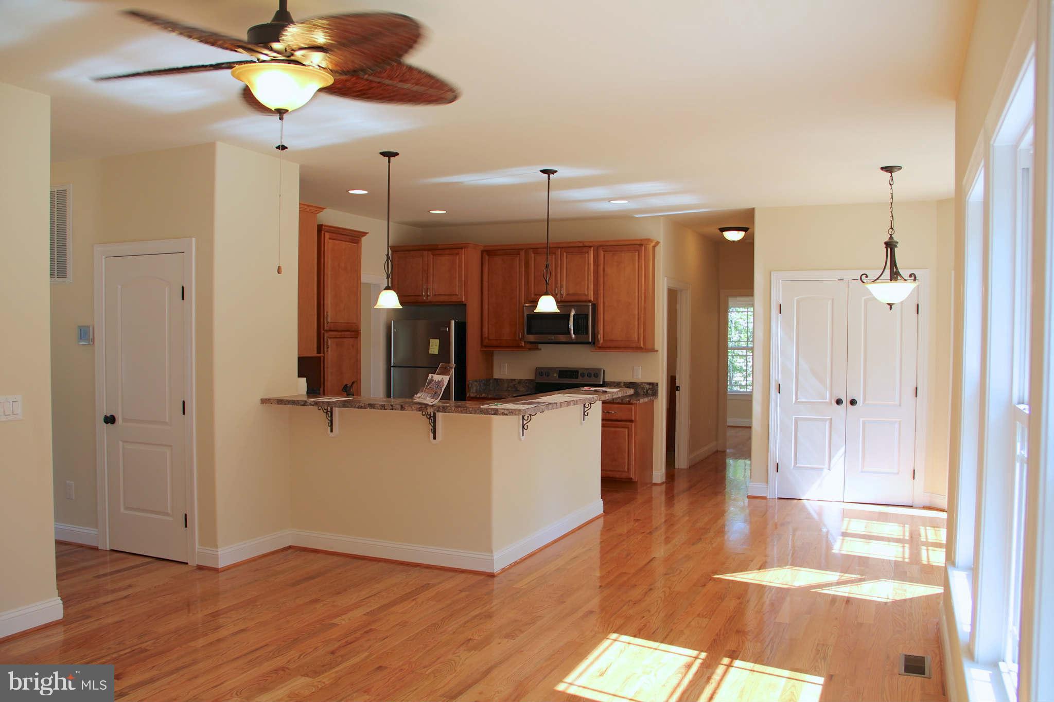 45460 Ruefly Way California, MD 20619 - Photo 5 of 25 Kitchen