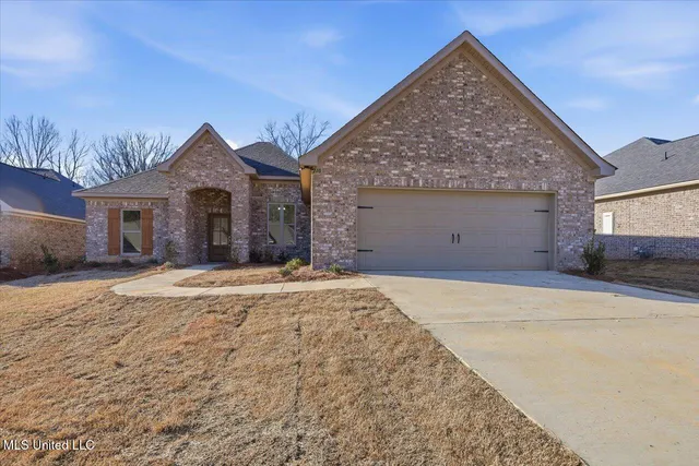 $315,000 | 210 Anderson Oaks Drive, Pearl, MS 39208