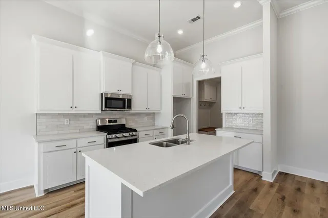 $315,000 | 210 Anderson Oaks Drive, Pearl, MS 39208