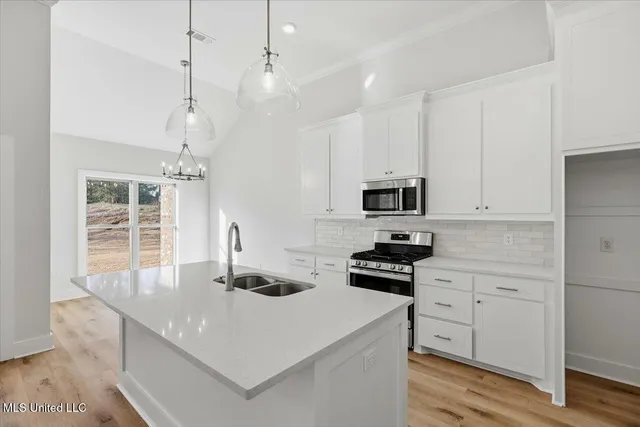 $315,000 | 210 Anderson Oaks Drive, Pearl, MS 39208