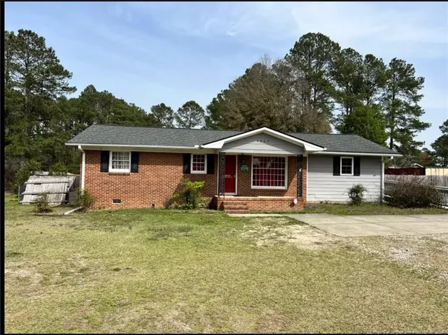 $1,600 | 4807 South Main Street, Hope Mills, NC 28348