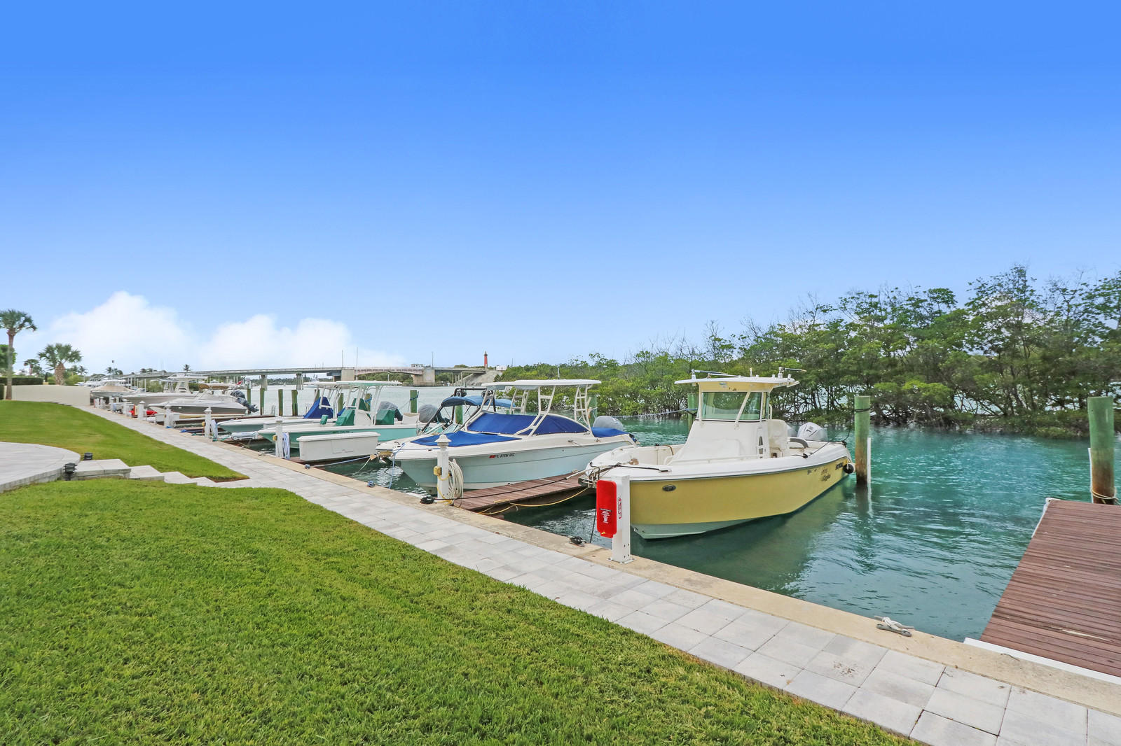 325 South Beach Road, Unit 110 Tequesta, FL 33469 - Photo 20 of 27 Dock