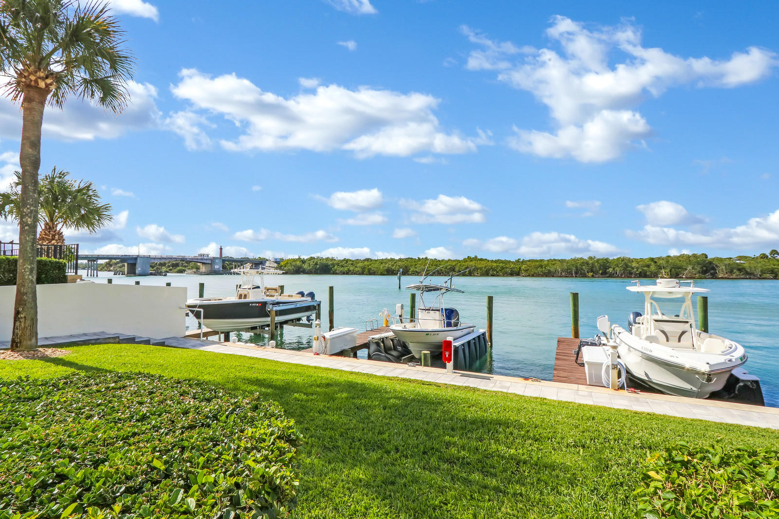 325 South Beach Road, Unit 110 Tequesta, FL 33469 - Photo 22 of 27 Dock