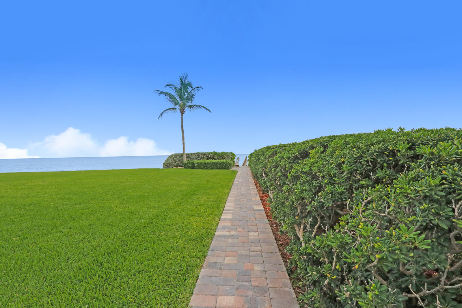 325 South Beach Road, Unit 110 Tequesta, FL 33469 - Photo 25 of 27 walkway to beach