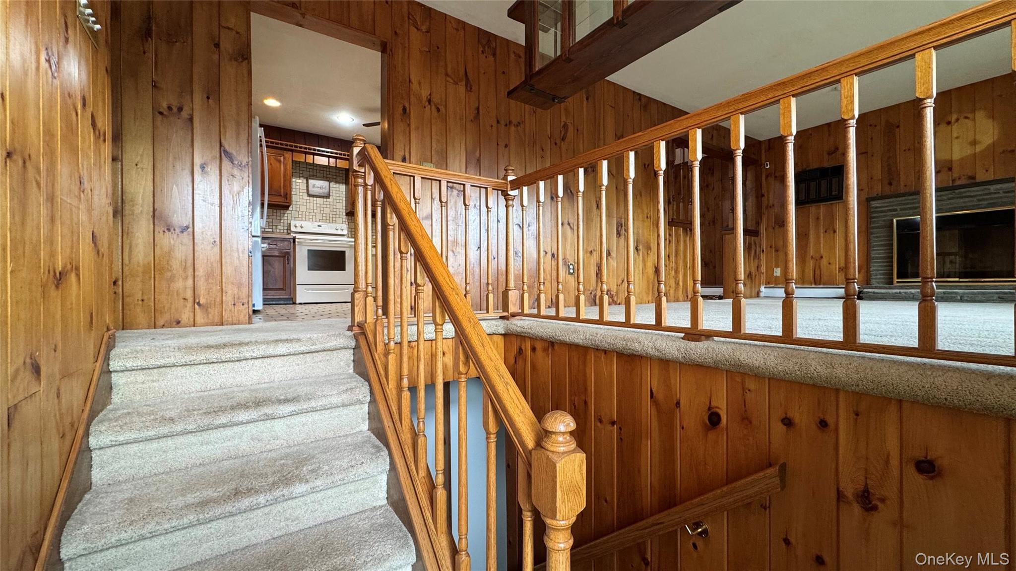 107 Noxon Road Poughkeepsie, NY 12603 - Photo 8 of 38 a view of entryway