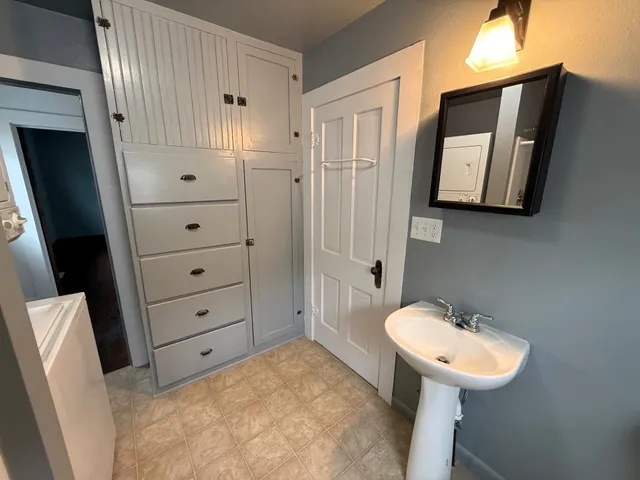 $209,900 | 807 11th Street, Wheatland, WY 82201