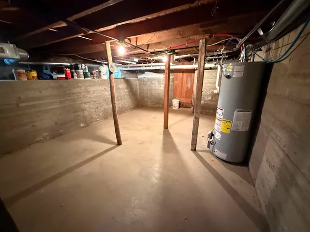 $209,900 | 807 11th Street, Wheatland, WY 82201