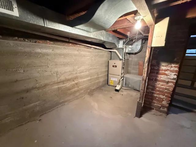 $209,900 | 807 11th Street, Wheatland, WY 82201