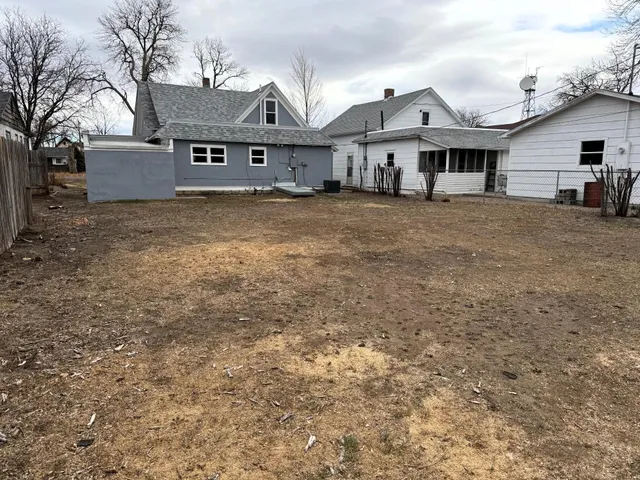 $209,900 | 807 11th Street, Wheatland, WY 82201