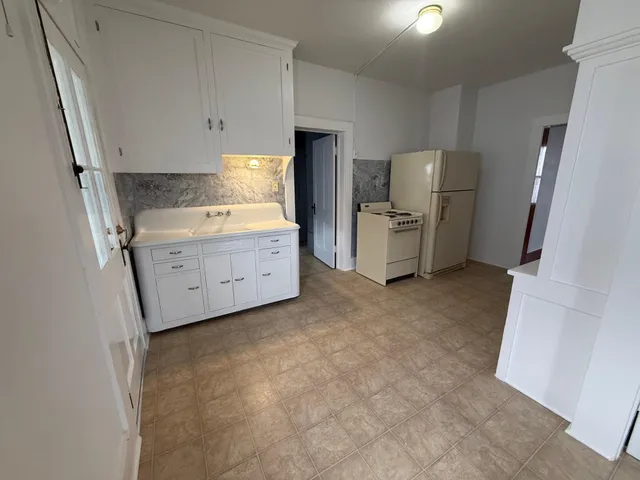 $209,900 | 807 11th Street, Wheatland, WY 82201