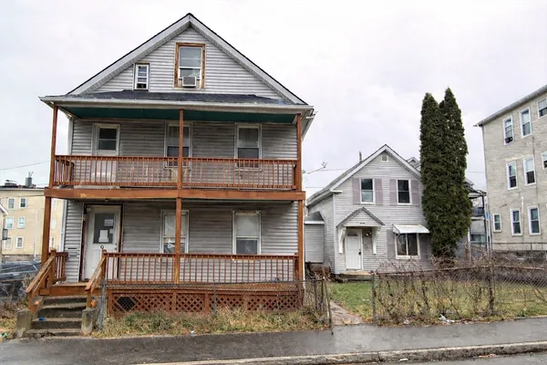 $635,000 | 9-11 Barclay Street, Worcester, MA 01604