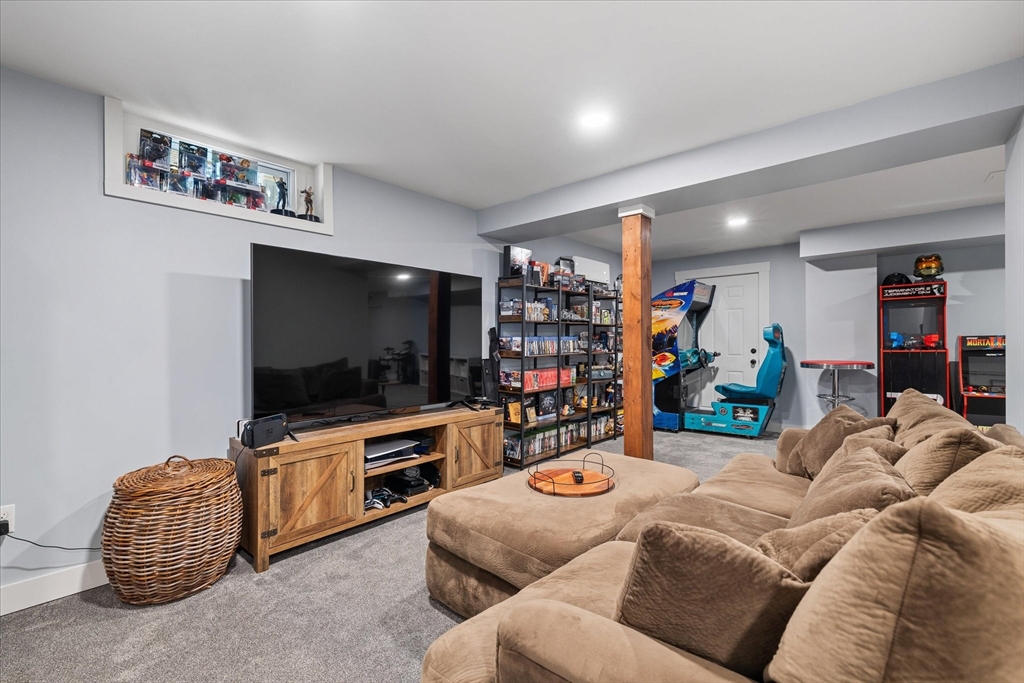 44 Underwood Road Hubbardston, MA 01452 - Photo 33 of 42