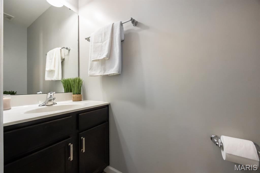 3518 Capri Lane Shiloh, IL 62221 - Photo 18 of 33