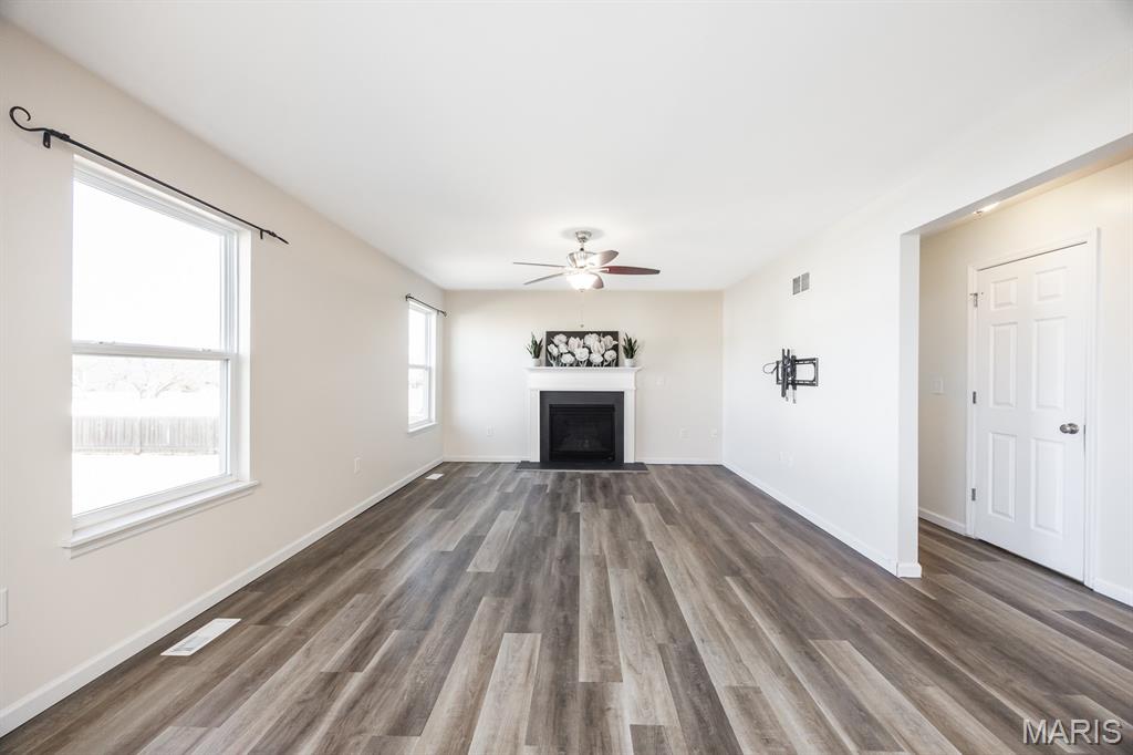 3518 Capri Lane Shiloh, IL 62221 - Photo 9 of 33