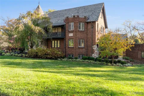 $1,000,000 | 1250 Hampton Park Drive, St. Louis, MO 63117