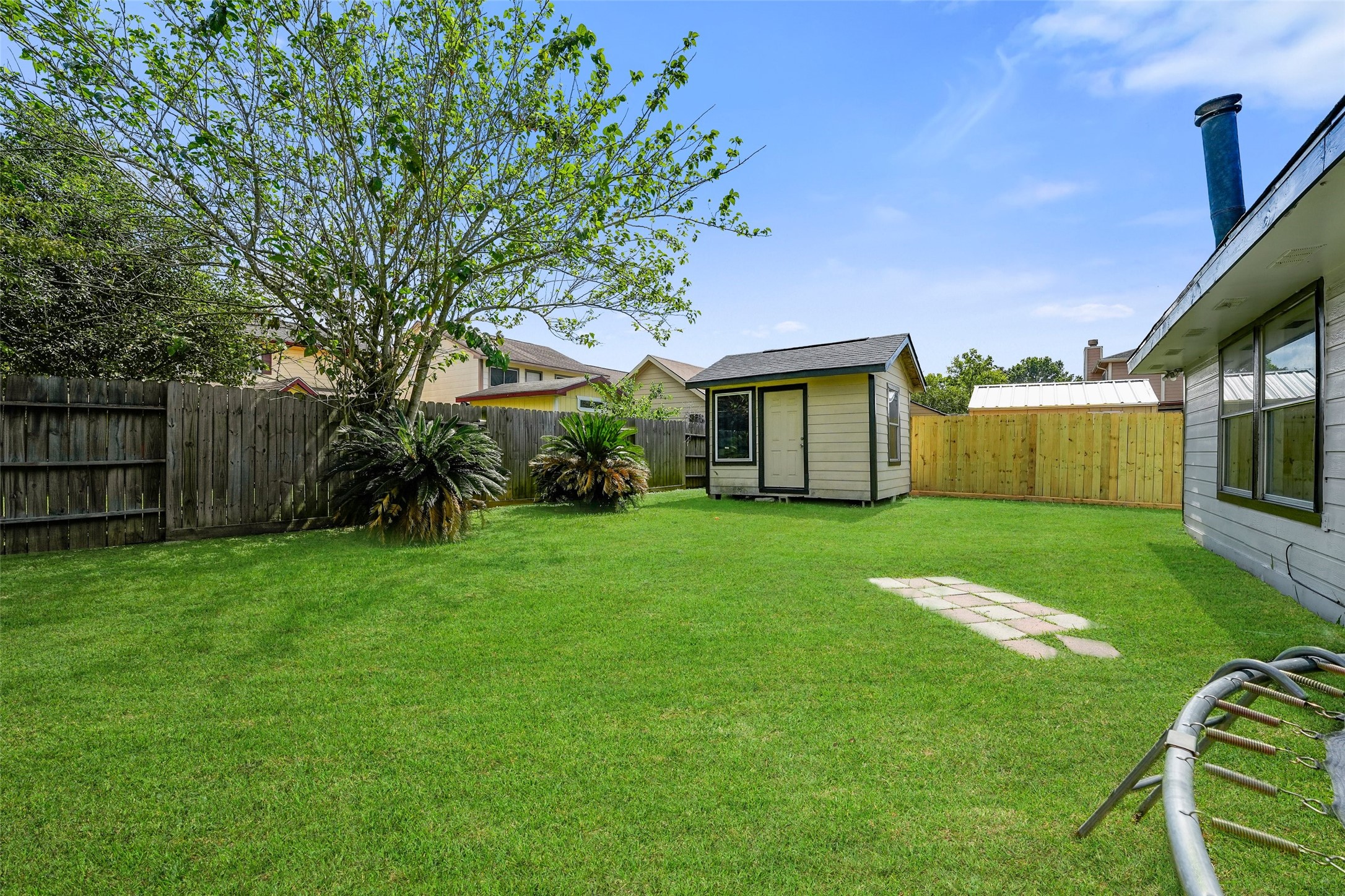 1054 Somercotes Lane Channelview, TX 77530 - Photo 4 of 28 Spacious corner backyard