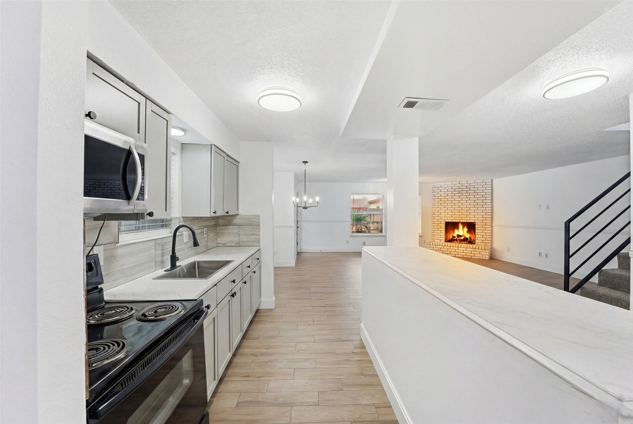 1054 Somercotes Lane Channelview, TX 77530 - Photo 9 of 28