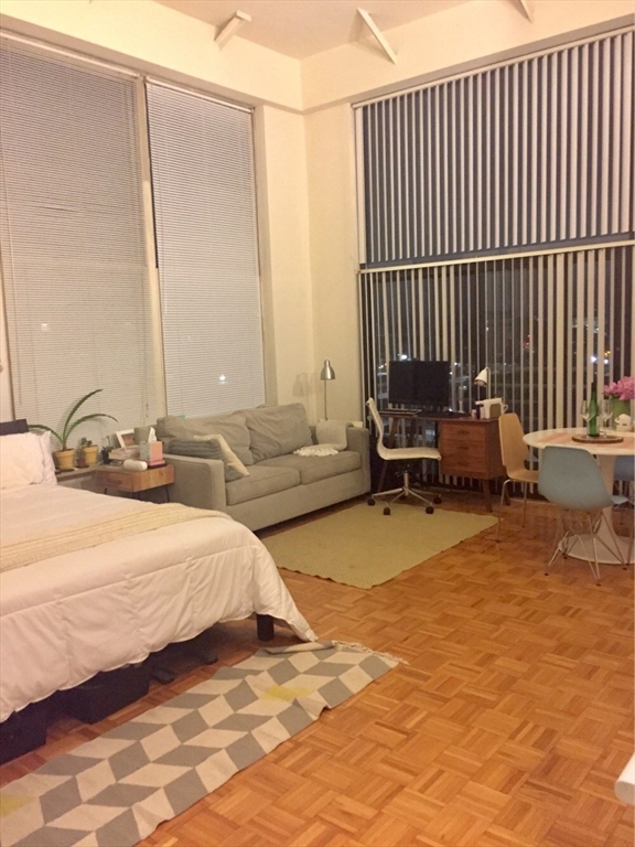 61 Brookline Avenue, Unit 421 Boston, MA 02215 - Photo 2 of 8