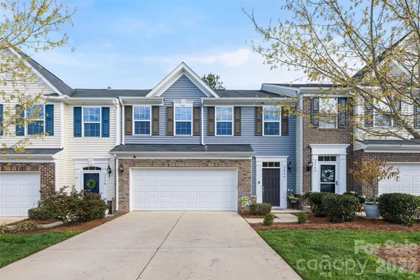$355,000 | 2546 Norman Isle Drive, Denver, NC 28037
