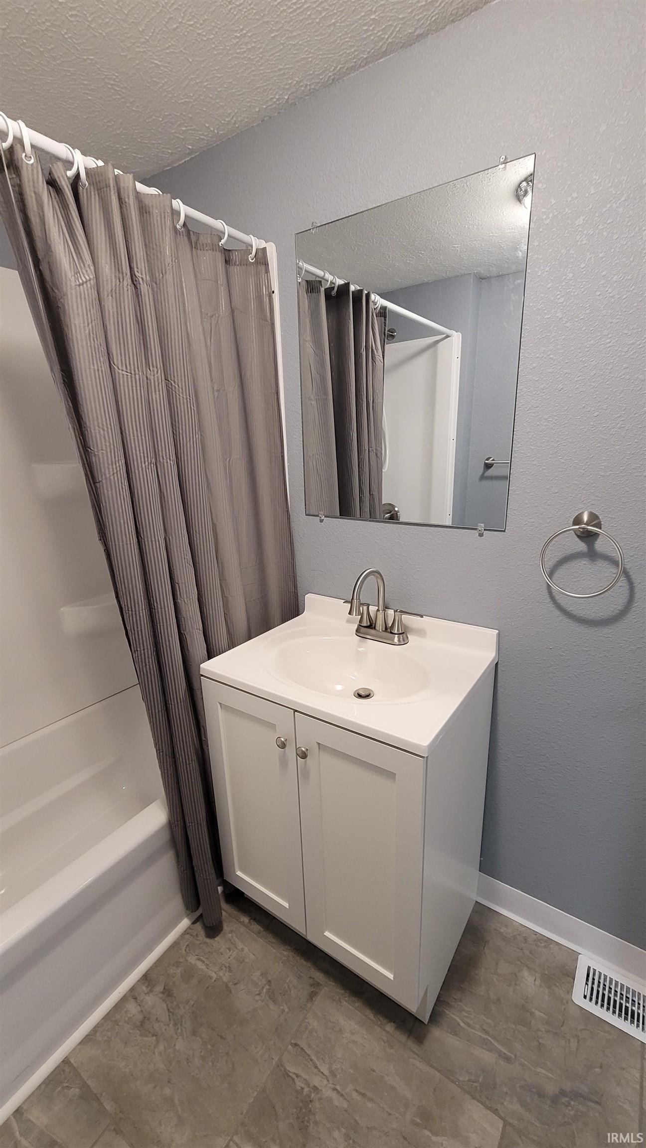 208 West Jay Street Dunkirk, IN 47336 - Photo 19 of 22