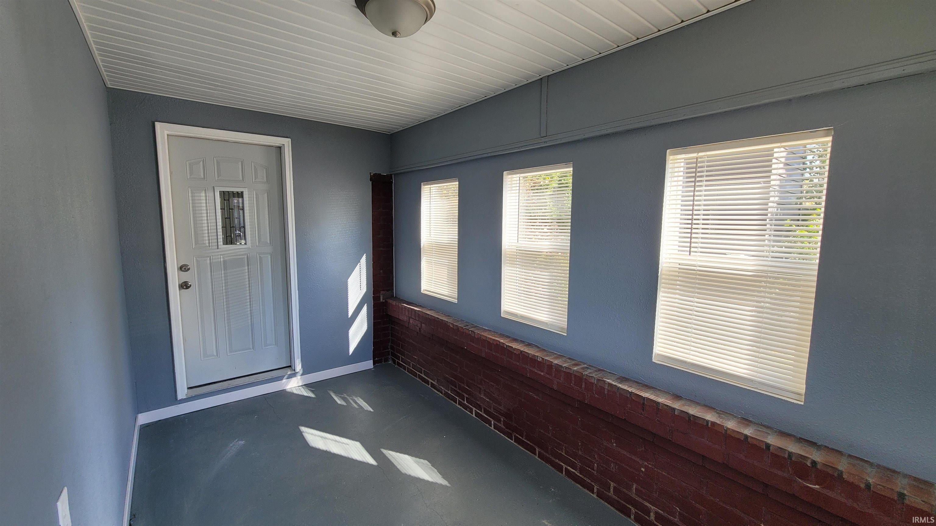 208 West Jay Street Dunkirk, IN 47336 - Photo 3 of 22