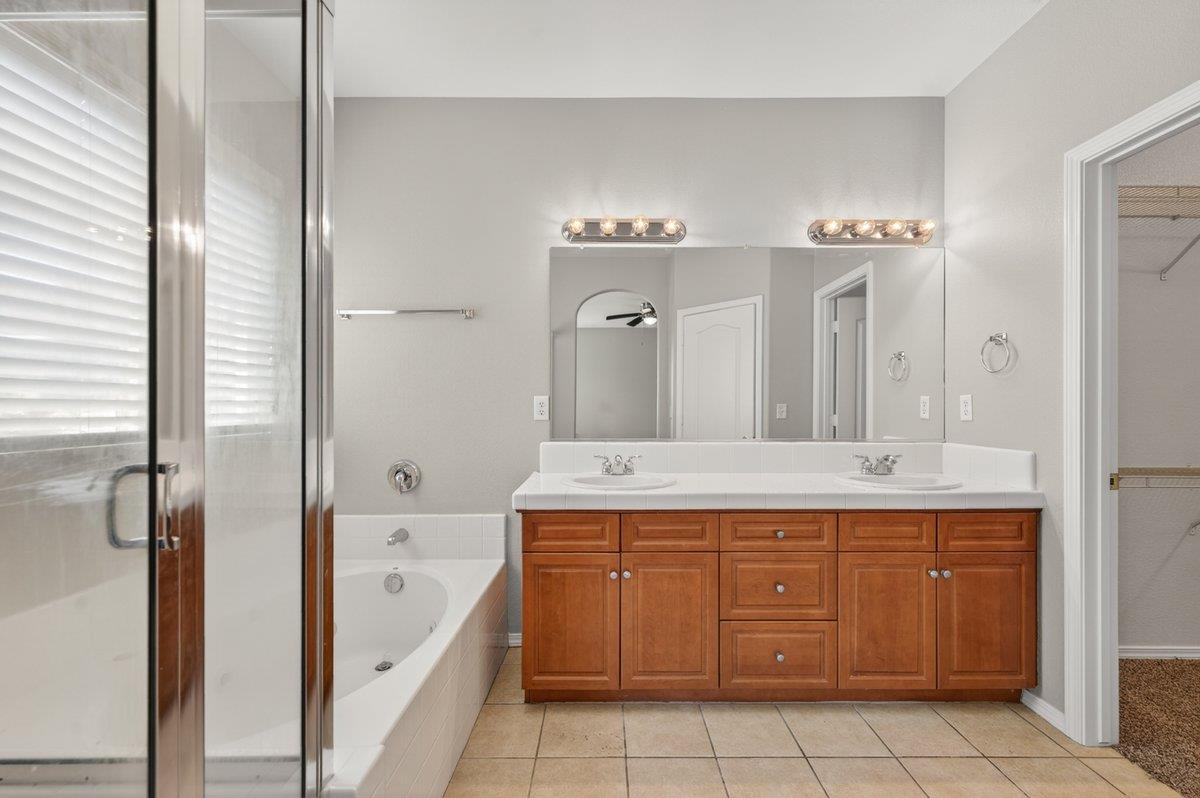 714 West Riviera Lane Clovis, CA 93619 - Photo 29 of 35