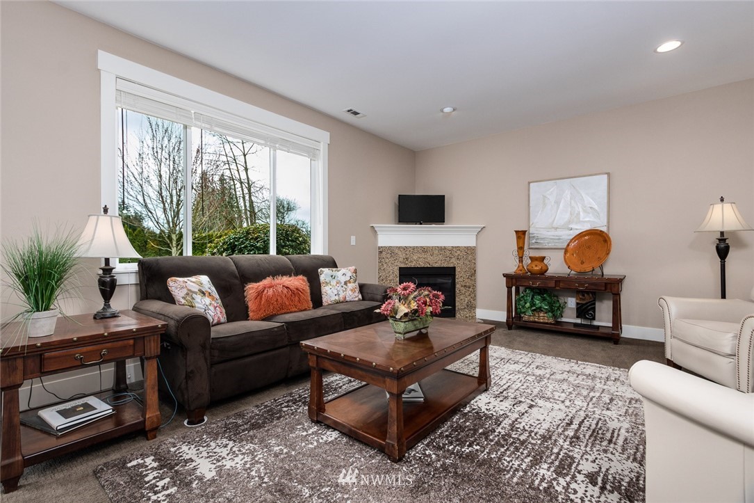 4925 Northeast 8th Street Renton, WA 98059 - Photo 12 of 26