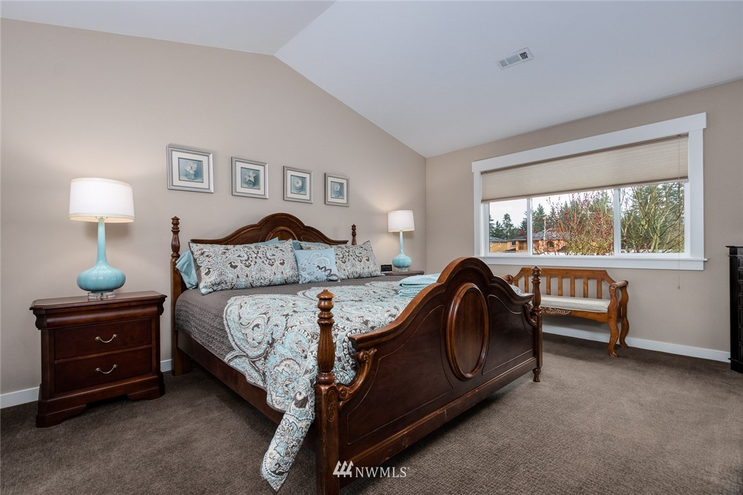 4925 Northeast 8th Street Renton, WA 98059 - Photo 18 of 26