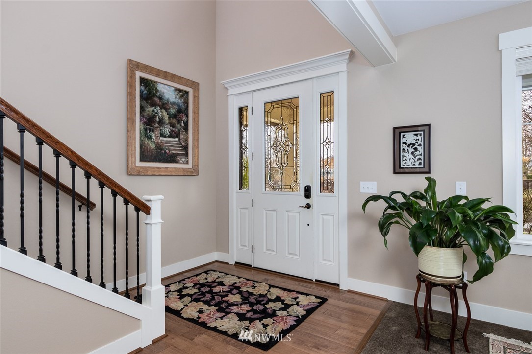 4925 Northeast 8th Street Renton, WA 98059 - Photo 3 of 26
