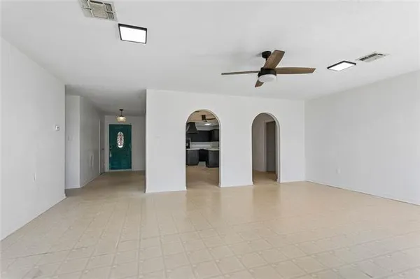$240,000 | 102 Pleasant Valley Drive, Des Allemands, LA 70030