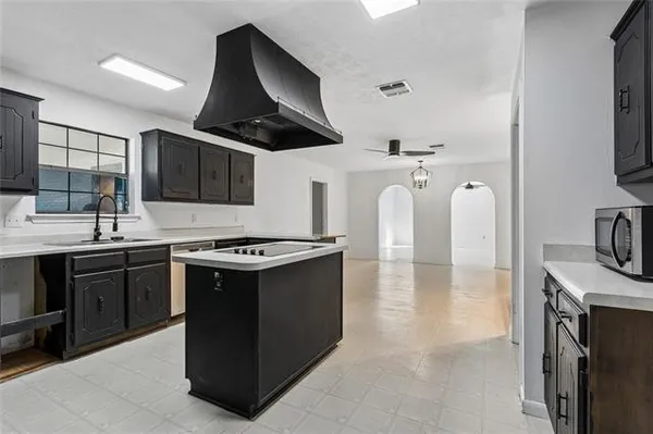 $240,000 | 102 Pleasant Valley Drive, Des Allemands, LA 70030