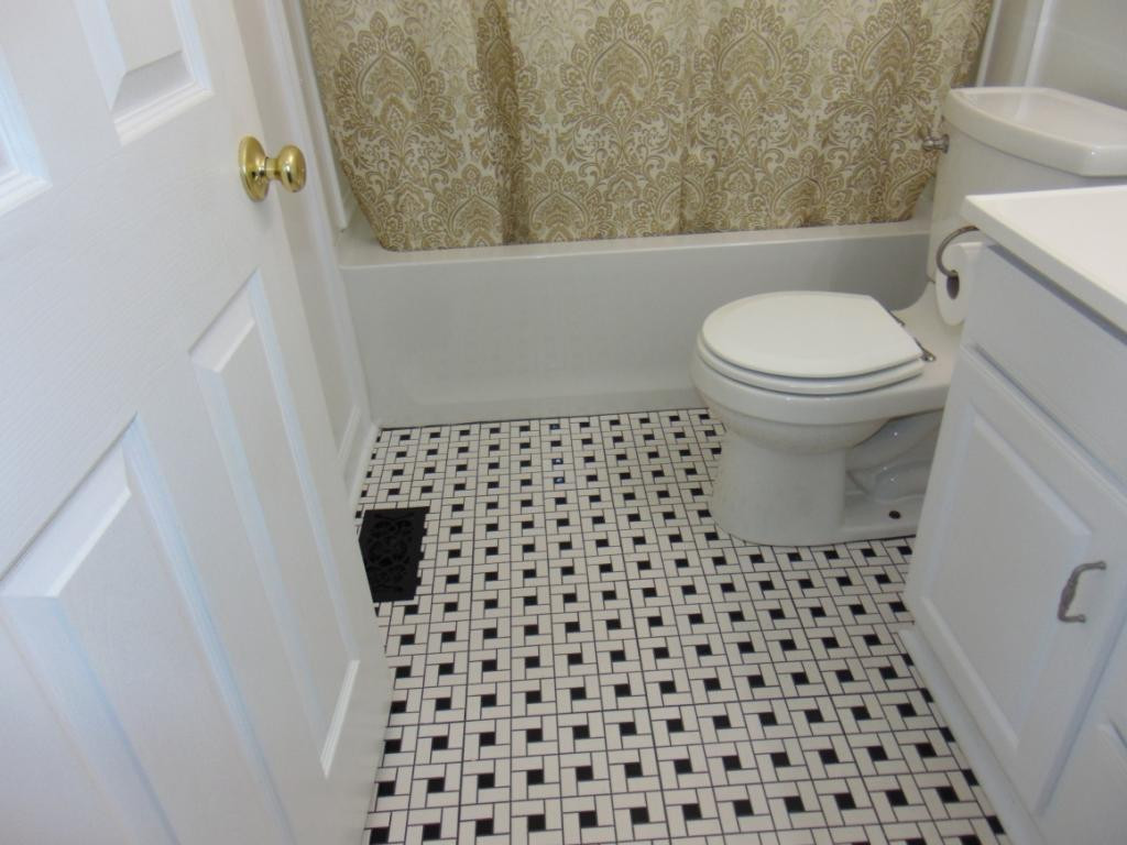 970 Hill Road Blountville, TN 37617 - Photo 14 of 36 Full bath