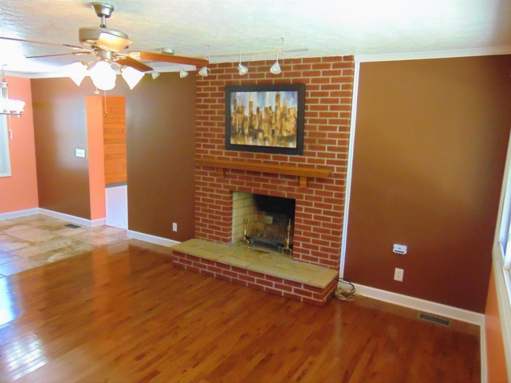 970 Hill Road Blountville, TN 37617 - Photo 5 of 36 Photo 5