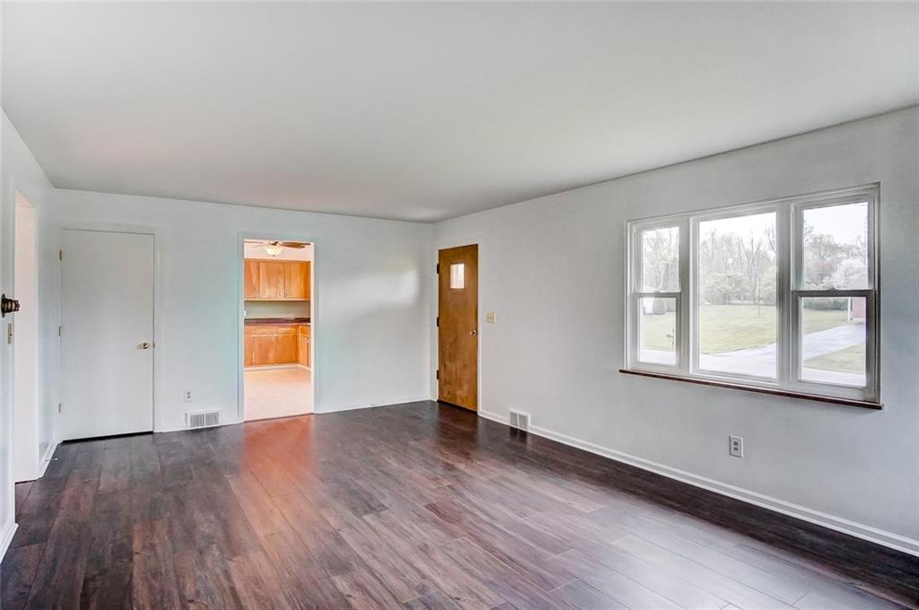 2133 East Mile Road Springfield, OH 45503 - Photo 6 of 23