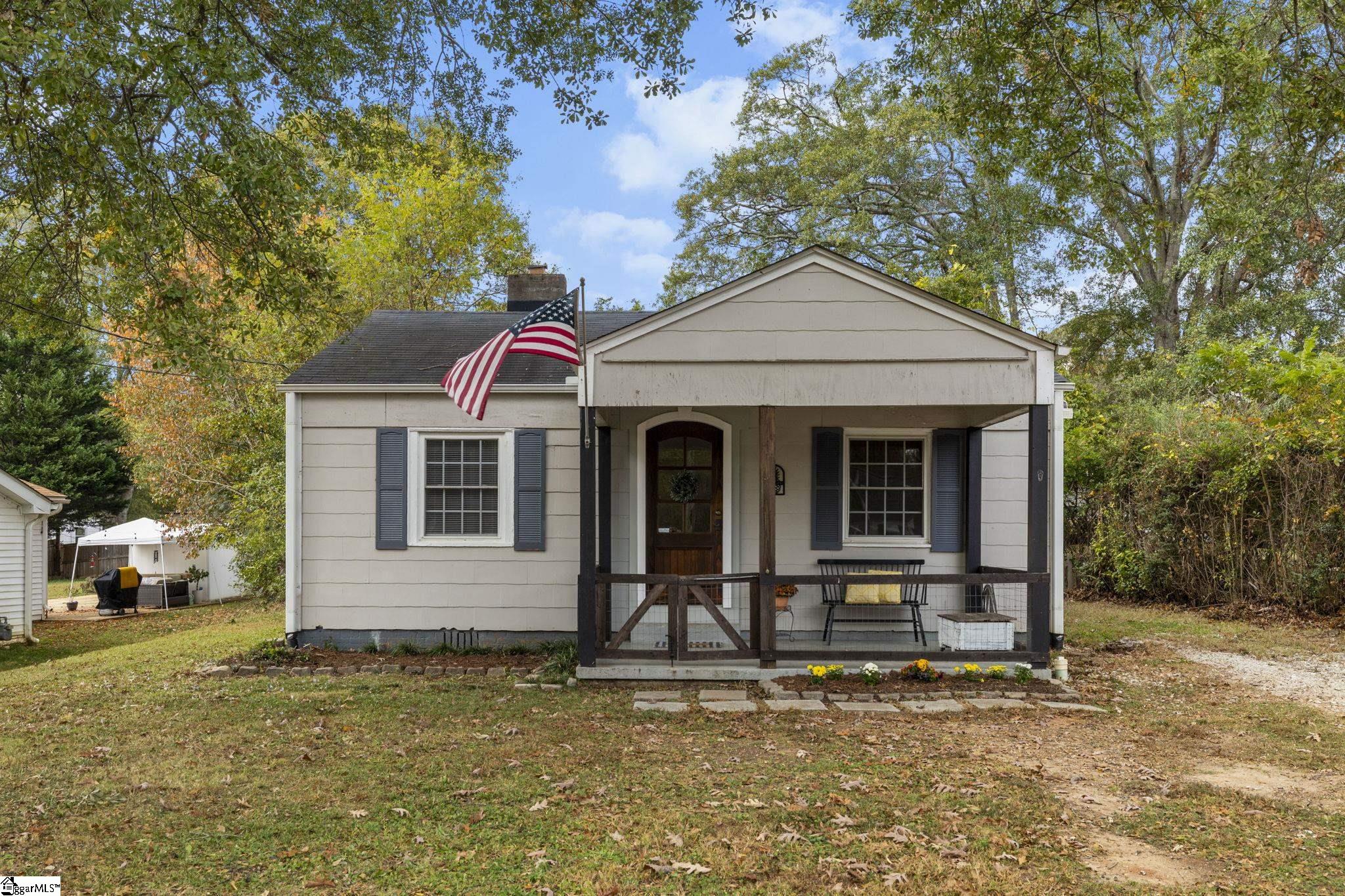 104 East Decatur Street Greenville, SC 29617 - Photo 1 of 18 Gallery Image 1