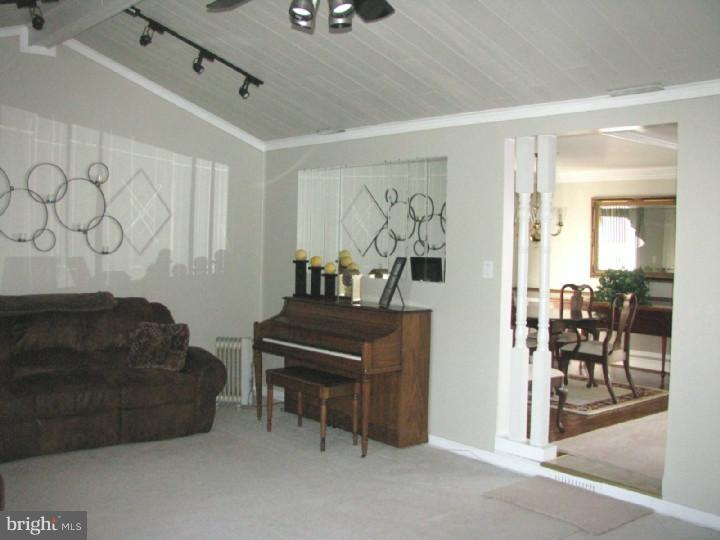 9 Croyden Road Newark, DE 19702 - Photo 12 of 25 Family Room