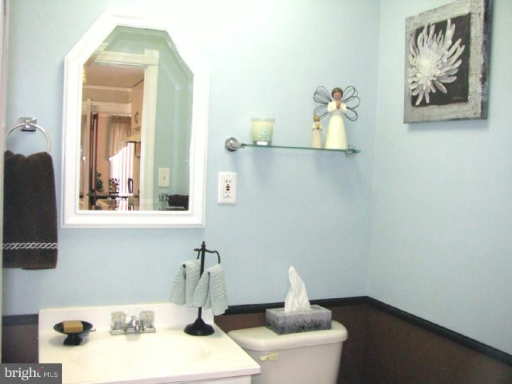 9 Croyden Road Newark, DE 19702 - Photo 15 of 25 Bathroom